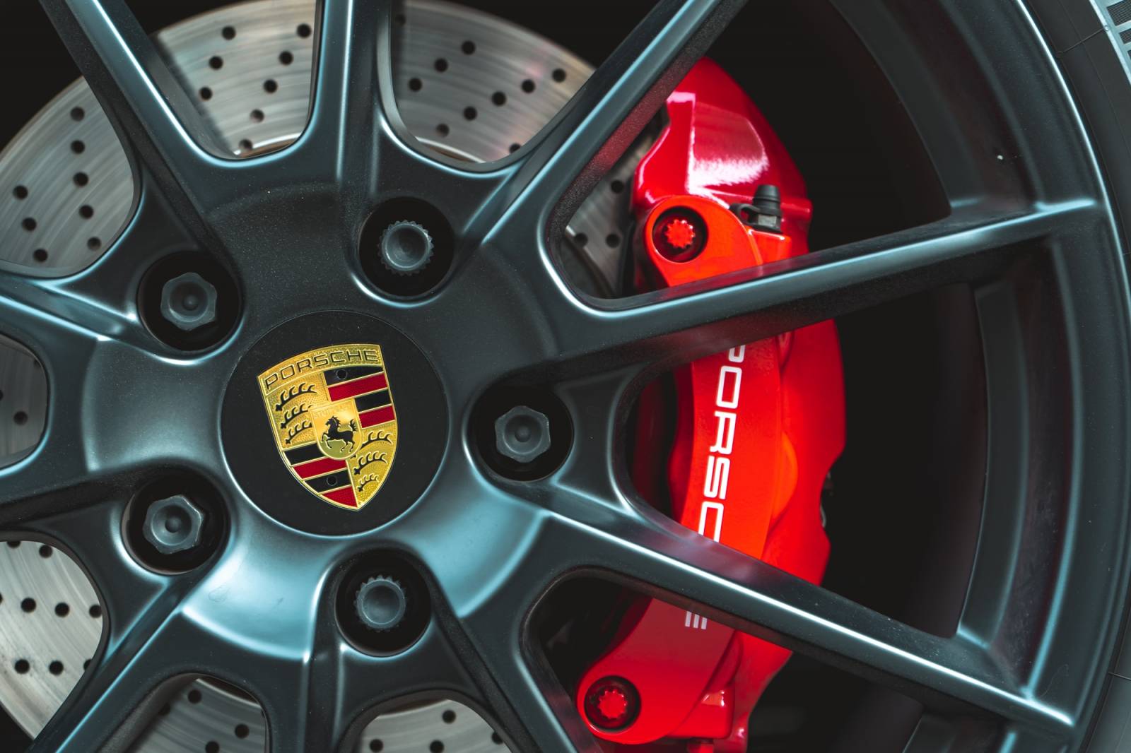 Où entretenir une Porsche 911, Porsche Cayman et Porsche Boxster Région Parisienne IDF