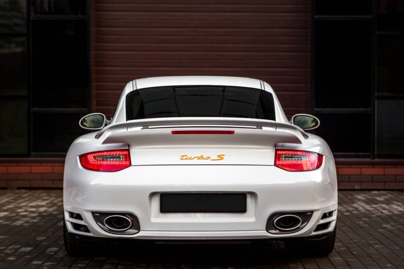 Trouver un installateur d'une ligne d'échappement SuperSport Evox sur une Porsche 911, Boxster, Cayman ou Spider à Versailles ?