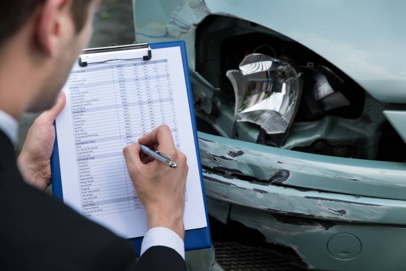 Expertise assurance en carrosserie à Saint Germain en Laye de Porsche Cayman, Boxster, Spyder et 911