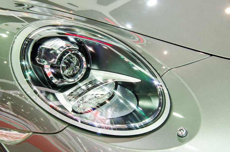 Où faire réparer la carrosserie d'une Porsche 911, Cayman, Boxster et Spyder en Région Parisienne